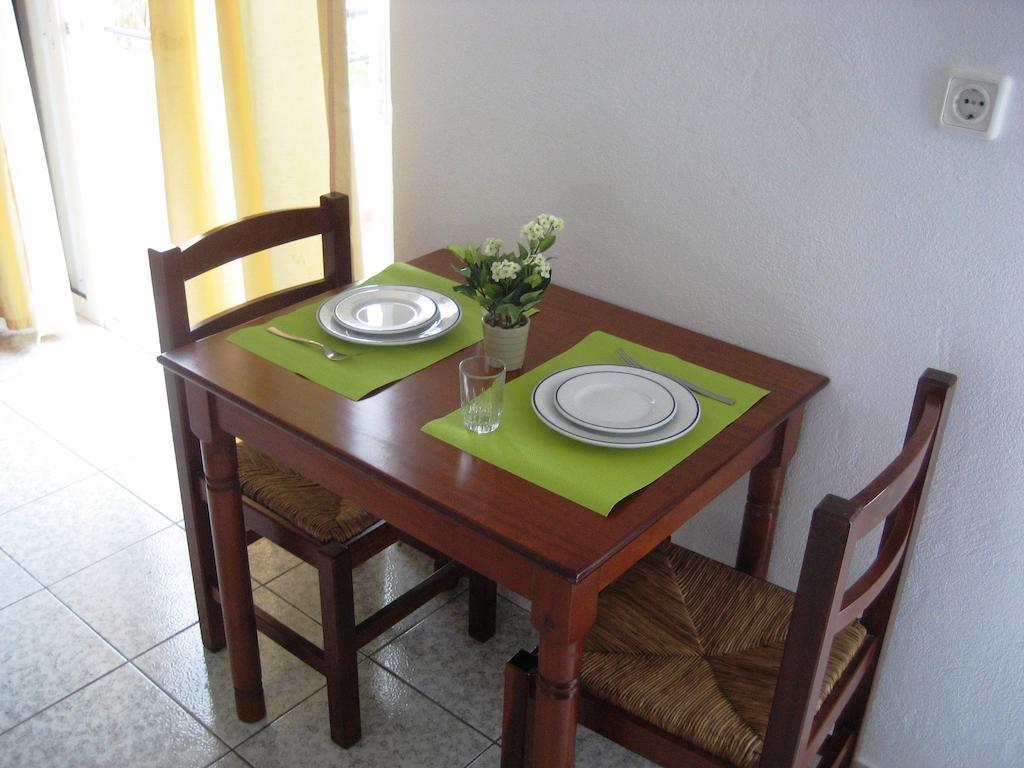 Ouranos Studios Kalamaki Habitación foto